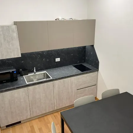 House Of Bruno - No Reception Apartment *