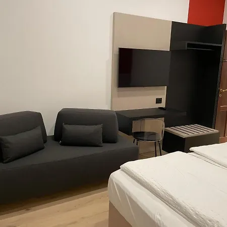 House Of Bruno - No Reception